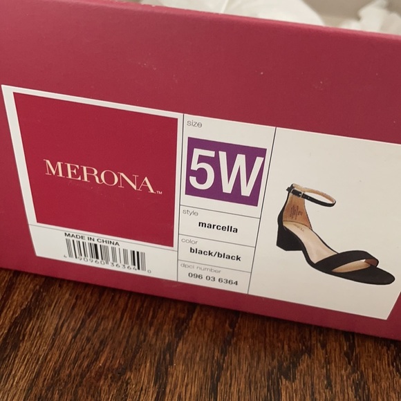 Black Block Heel Sandals 5W - Picture 4 of 4